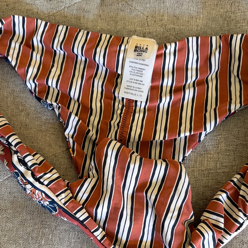 Tribal Print High-Neck Bikini Set - Multicolor - Picture 6 of 10